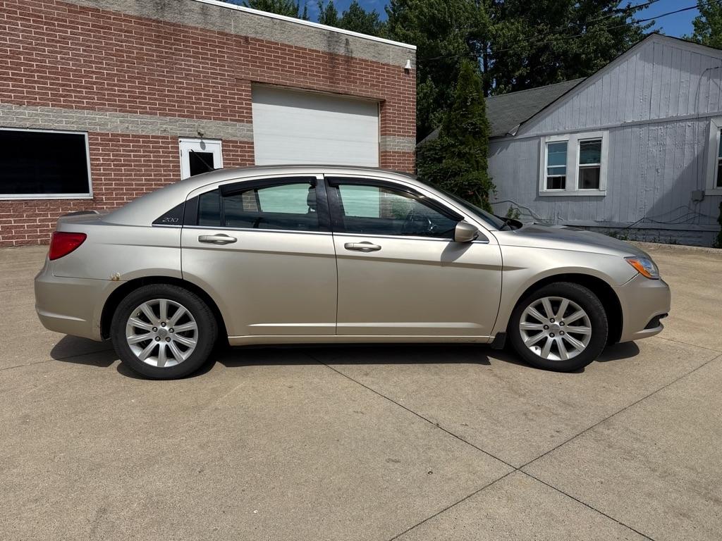 Chrysler 200 Touring 2013