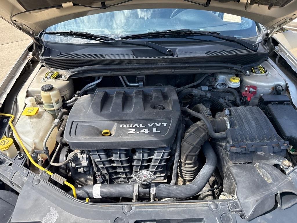 Chrysler 200 Touring 2013
