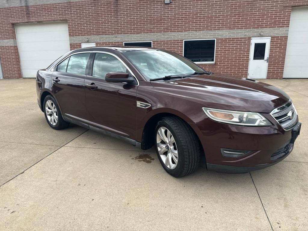 Ford Taurus SEL FWD 2010