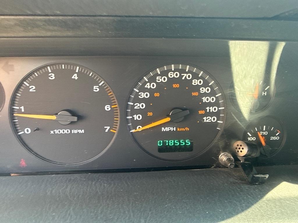 Jeep Grand Cherokee Laredo 4WD 2003