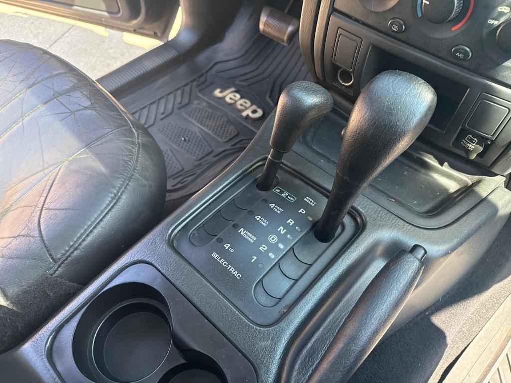 Jeep Grand Cherokee Laredo 4WD 2003