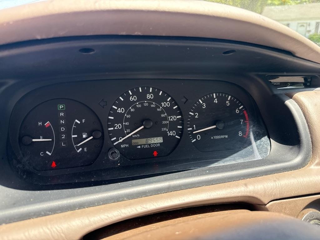 Toyota Camry CE 2000