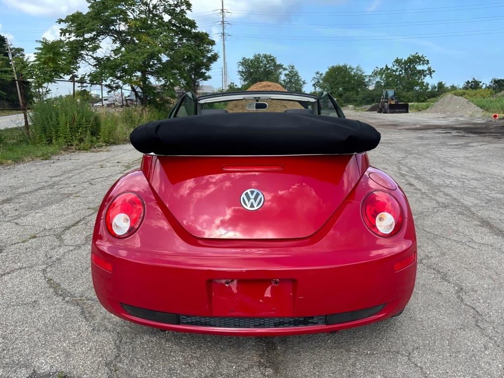Volkswagen New Beetle 2.5L Convertible 2007