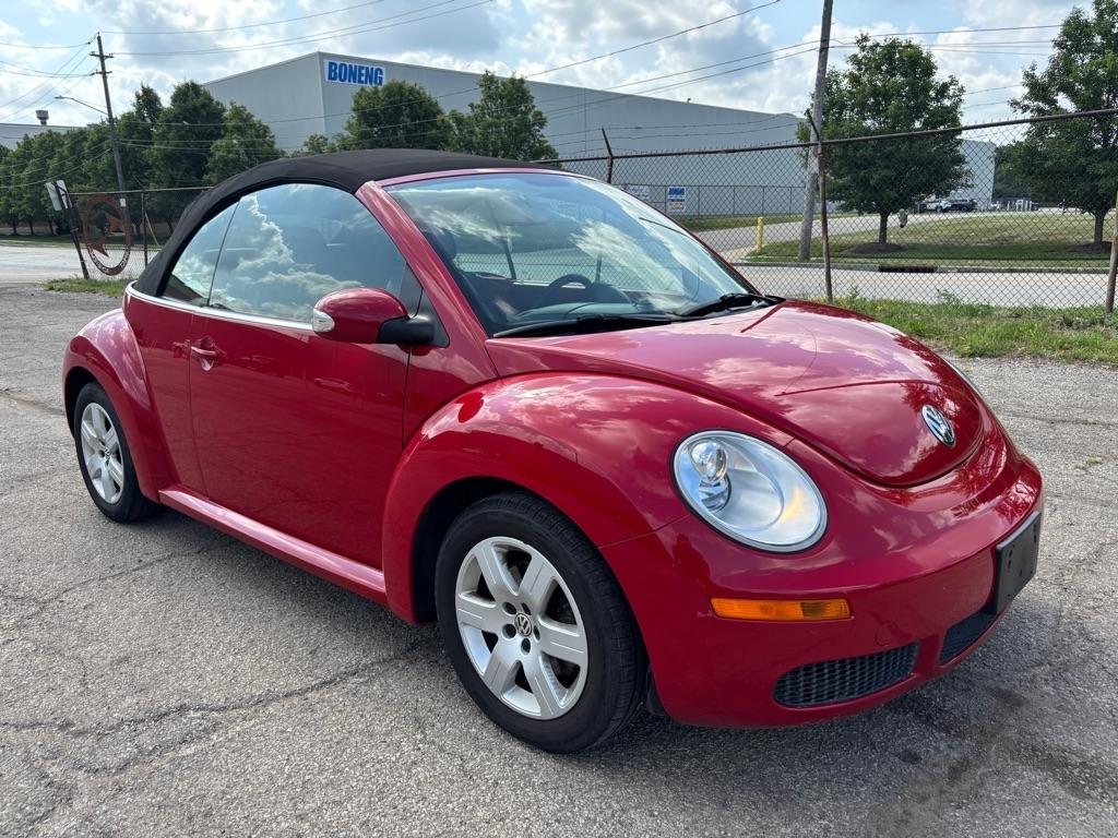 Volkswagen New Beetle 2.5L Convertible 2007