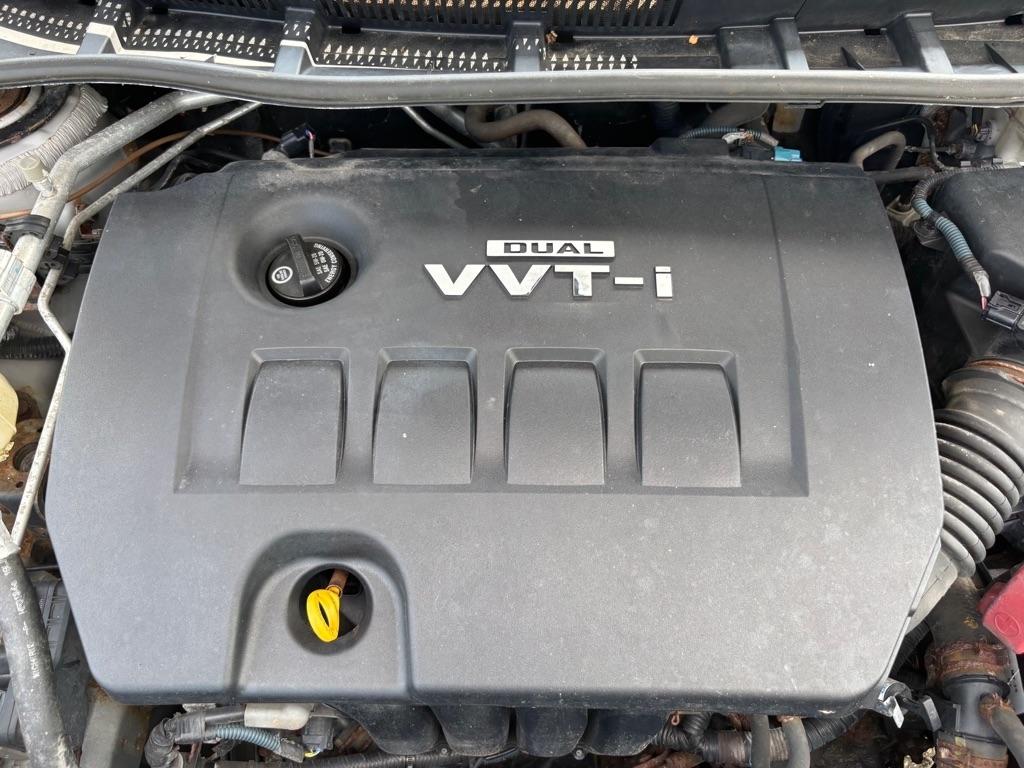 Toyota Corolla Base 4-Speed AT 2009