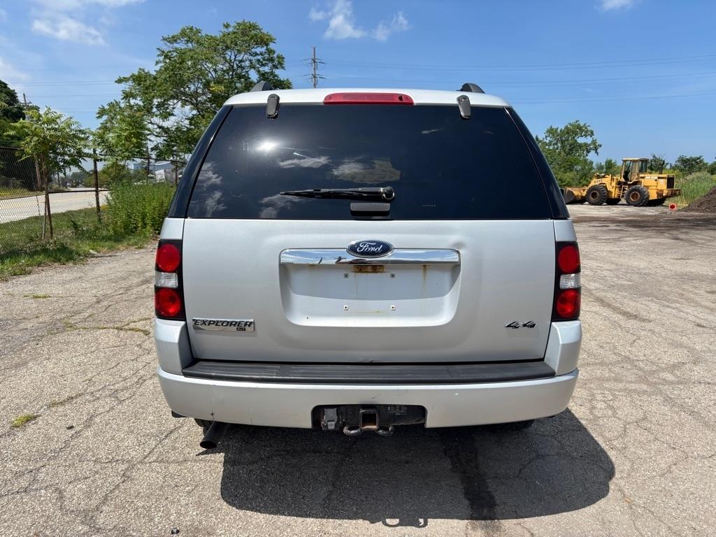 Ford Explorer XLT 4.0L 4WD 2009