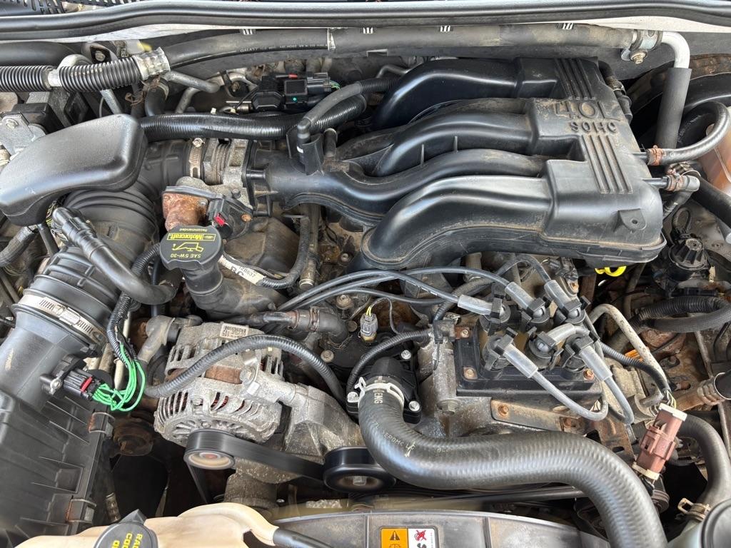 Ford Explorer XLT 4.0L 4WD 2009