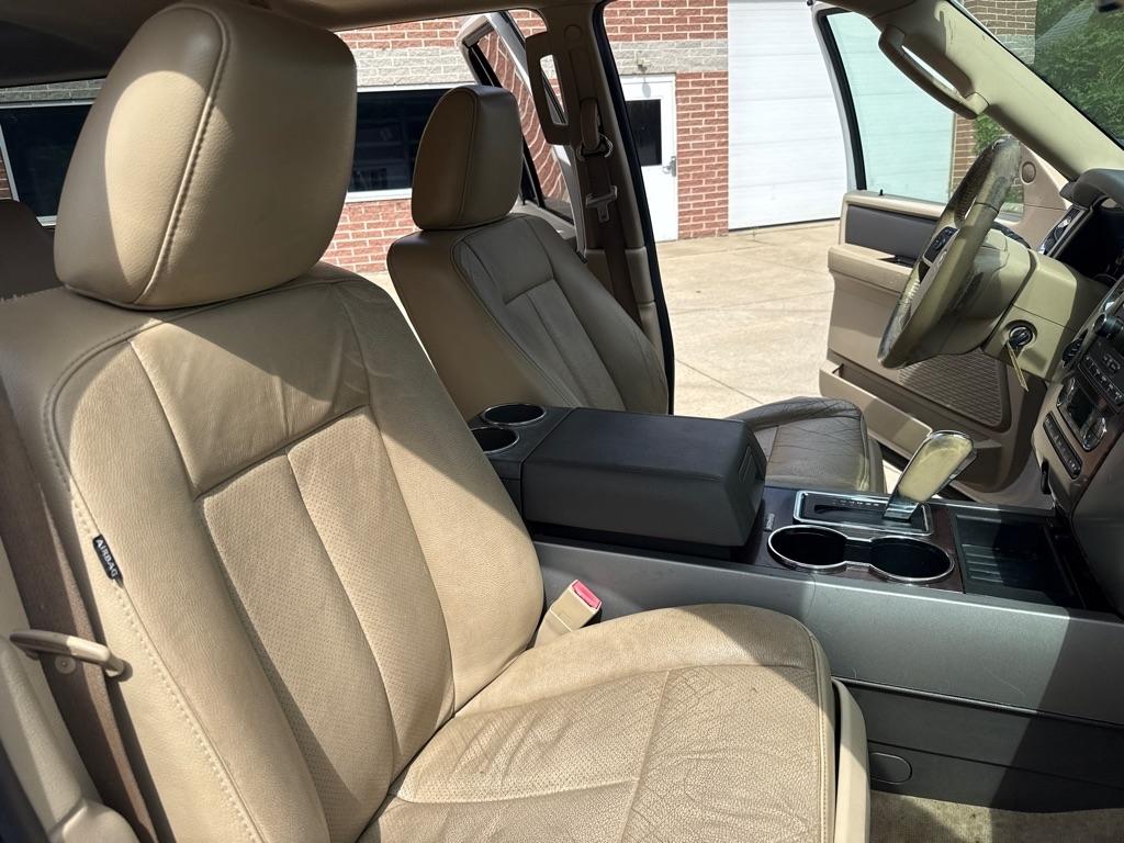 Ford Expedition EL King Ranch 4WD 2013