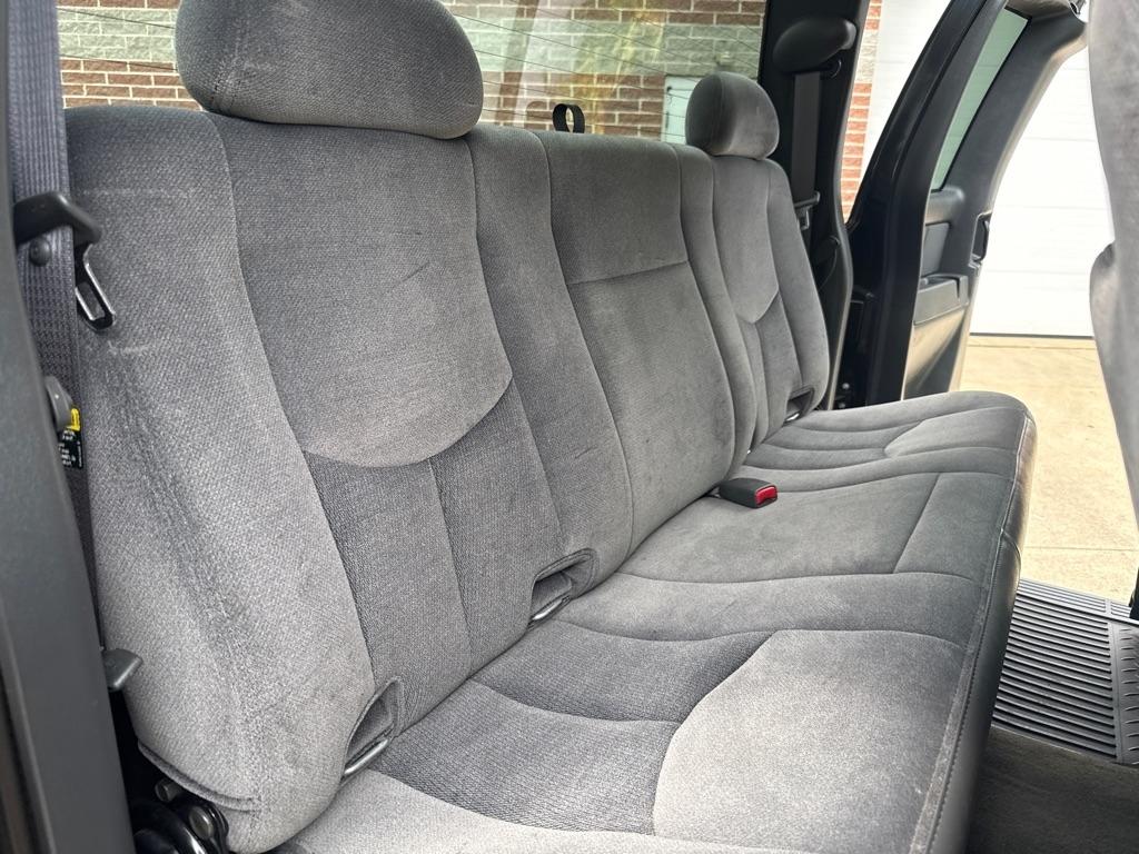 GMC Sierra 2500HD Ext. Cab Short Bed 4WD 2005