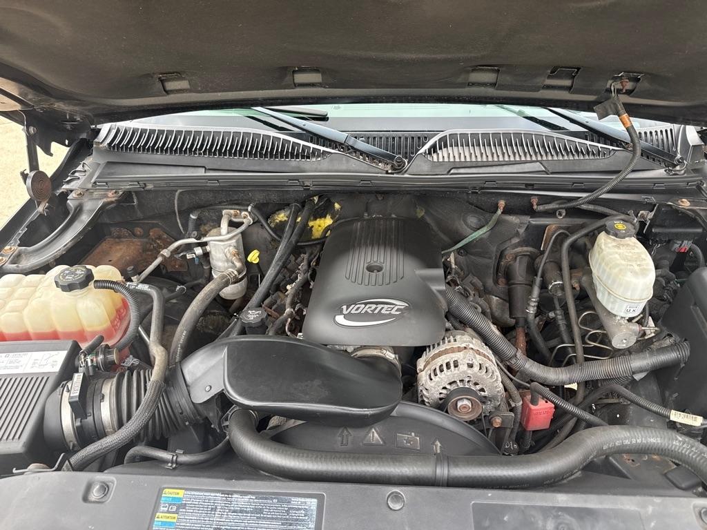GMC Sierra 2500HD Ext. Cab Short Bed 4WD 2005