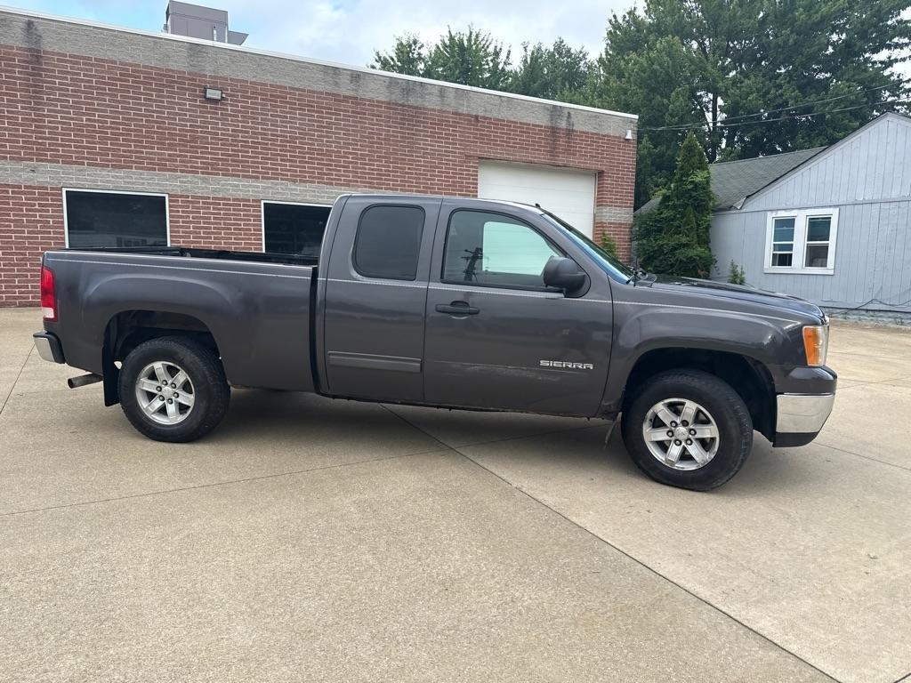 GMC Sierra 1500 SLE Ext. Cab 4WD 2011