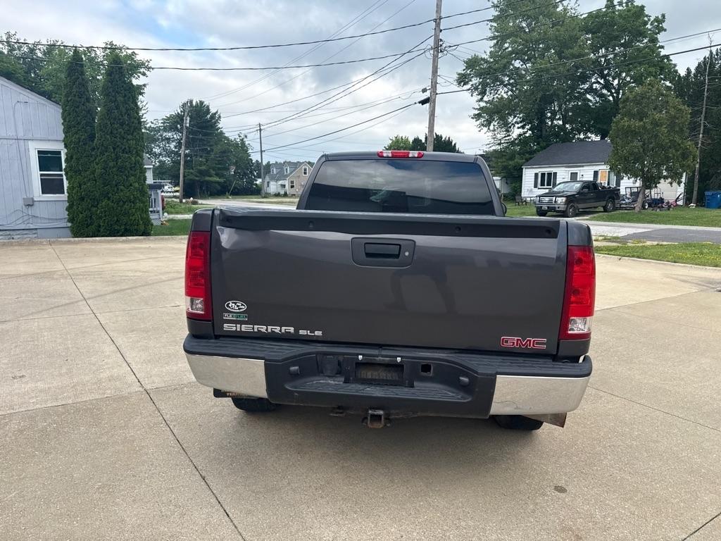 GMC Sierra 1500 SLE Ext. Cab 4WD 2011