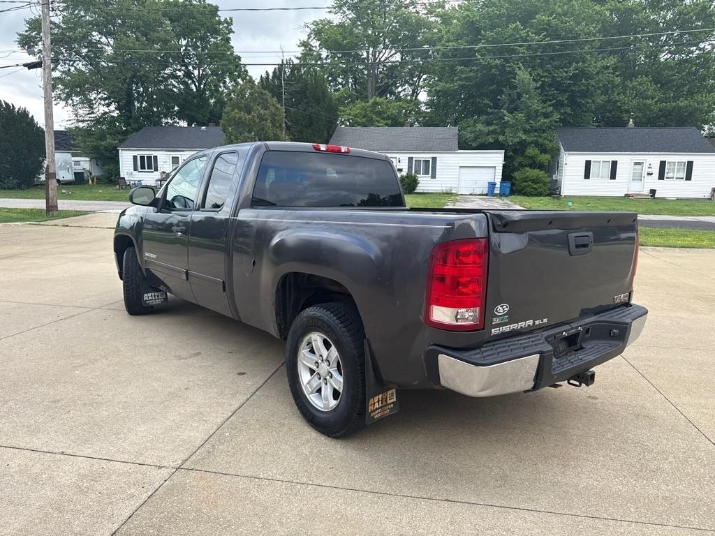 GMC Sierra 1500 SLE Ext. Cab 4WD 2011