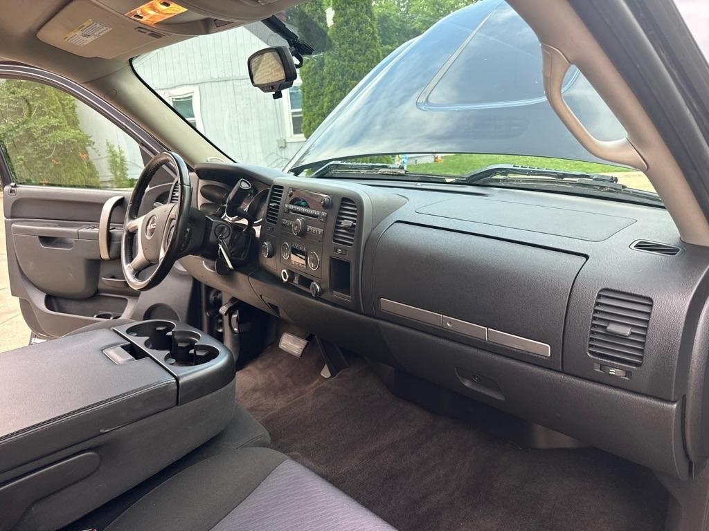 GMC Sierra 1500 SLE Ext. Cab 4WD 2011
