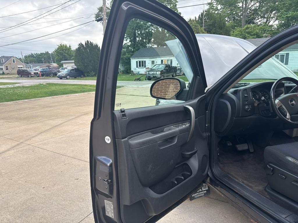 GMC Sierra 1500 SLE Ext. Cab 4WD 2011