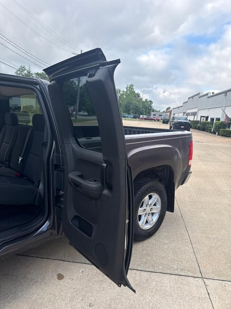 GMC Sierra 1500 SLE Ext. Cab 4WD 2011