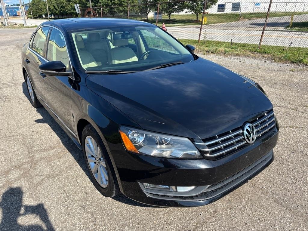 Volkswagen Passat 2.5L SEL 2012