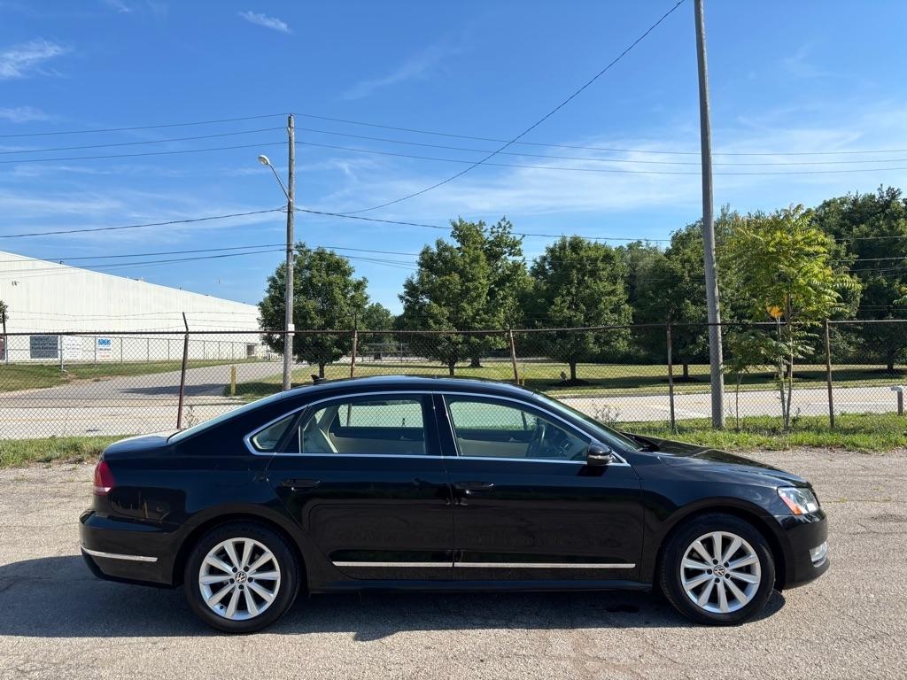 Volkswagen Passat 2.5L SEL 2012