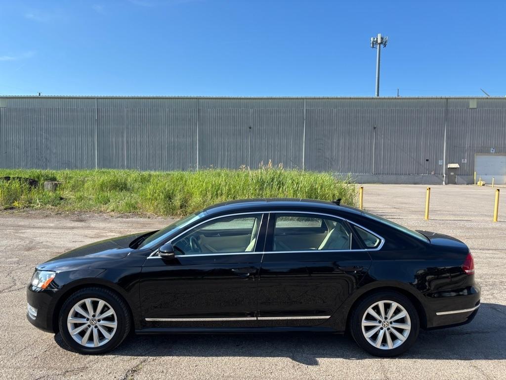Volkswagen Passat 2.5L SEL 2012