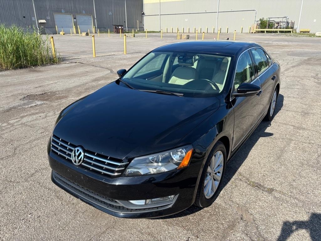 Volkswagen Passat 2.5L SEL 2012