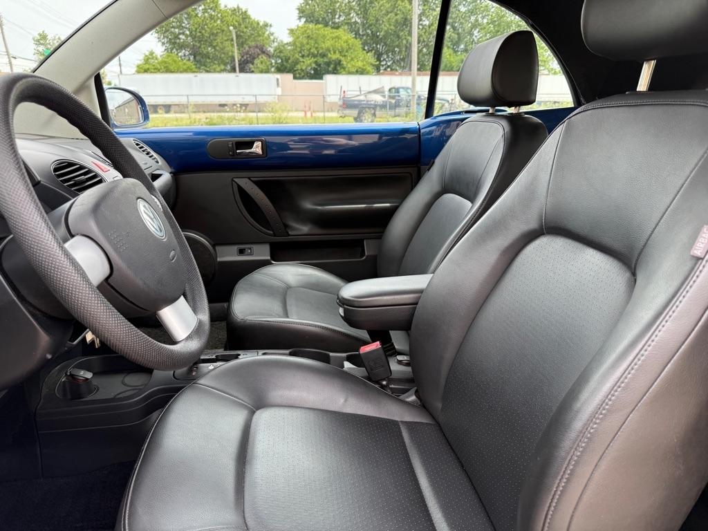 Volkswagen New Beetle S PZEV Convertible 2008