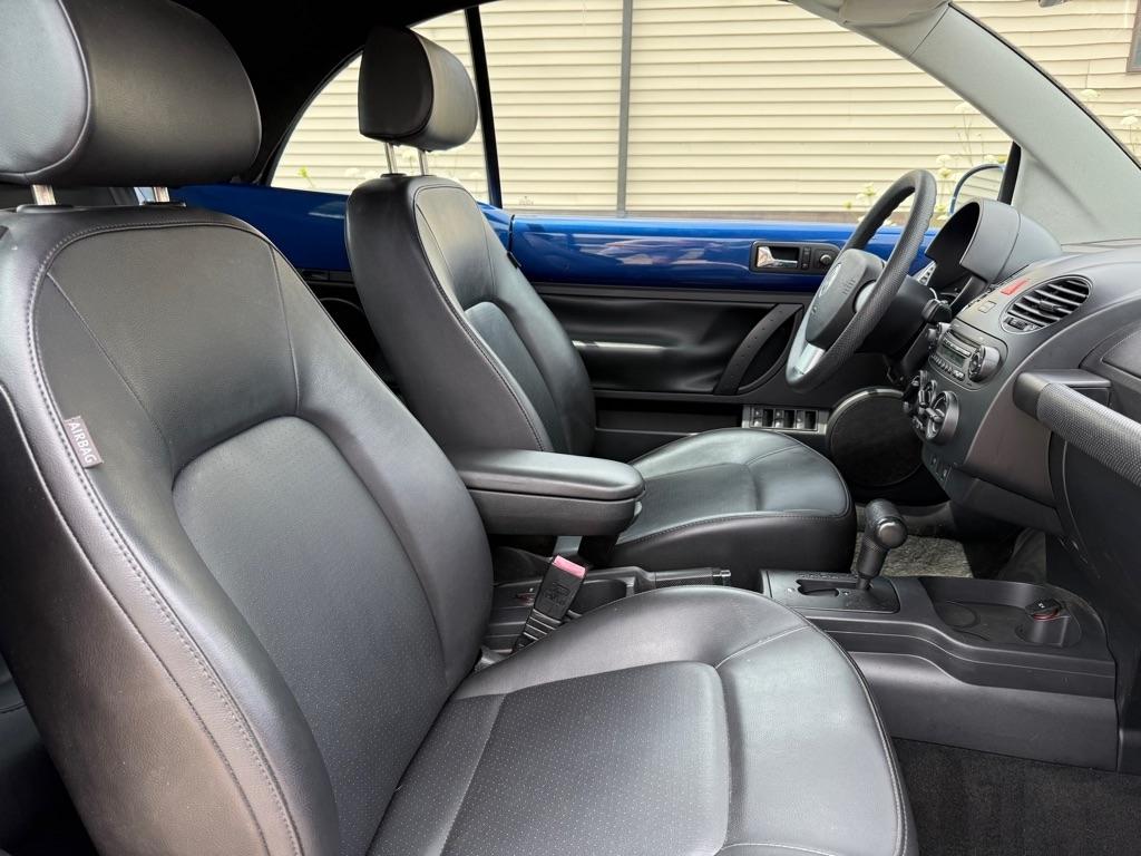 Volkswagen New Beetle S PZEV Convertible 2008