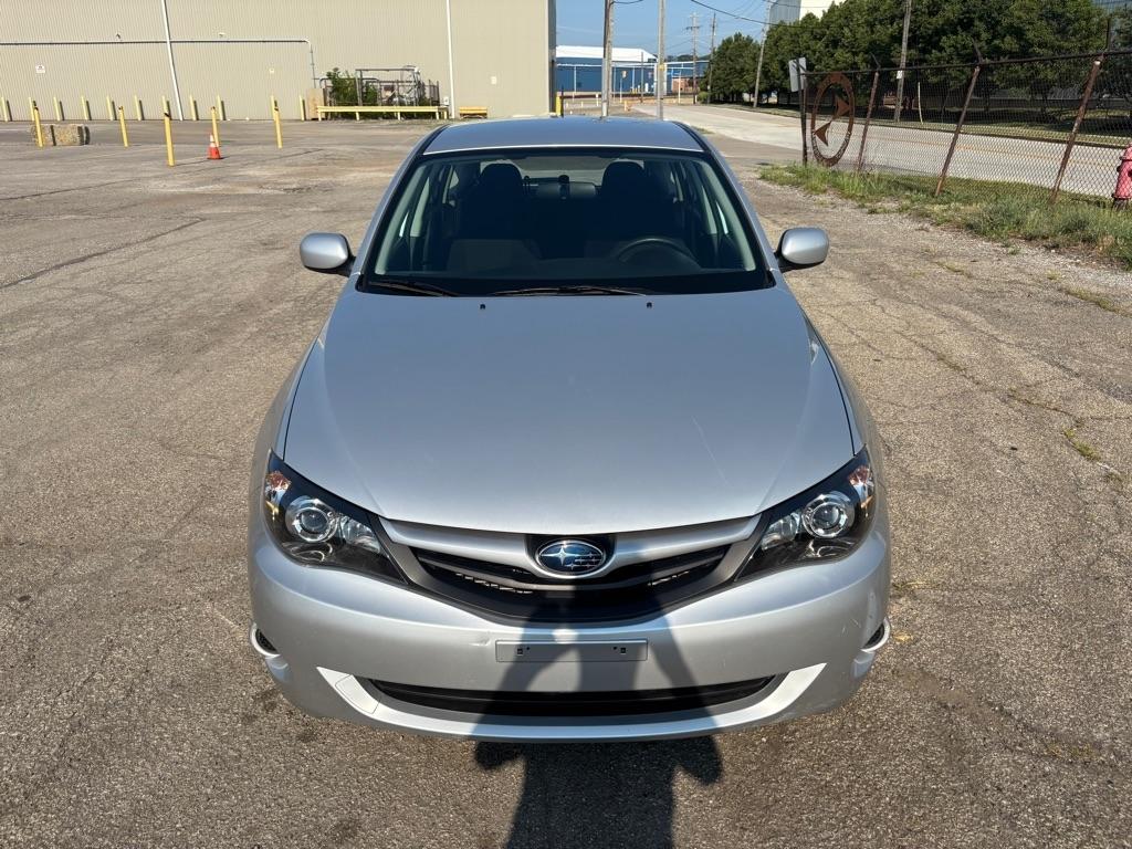 Subaru Impreza 2.5i 5-door 2011