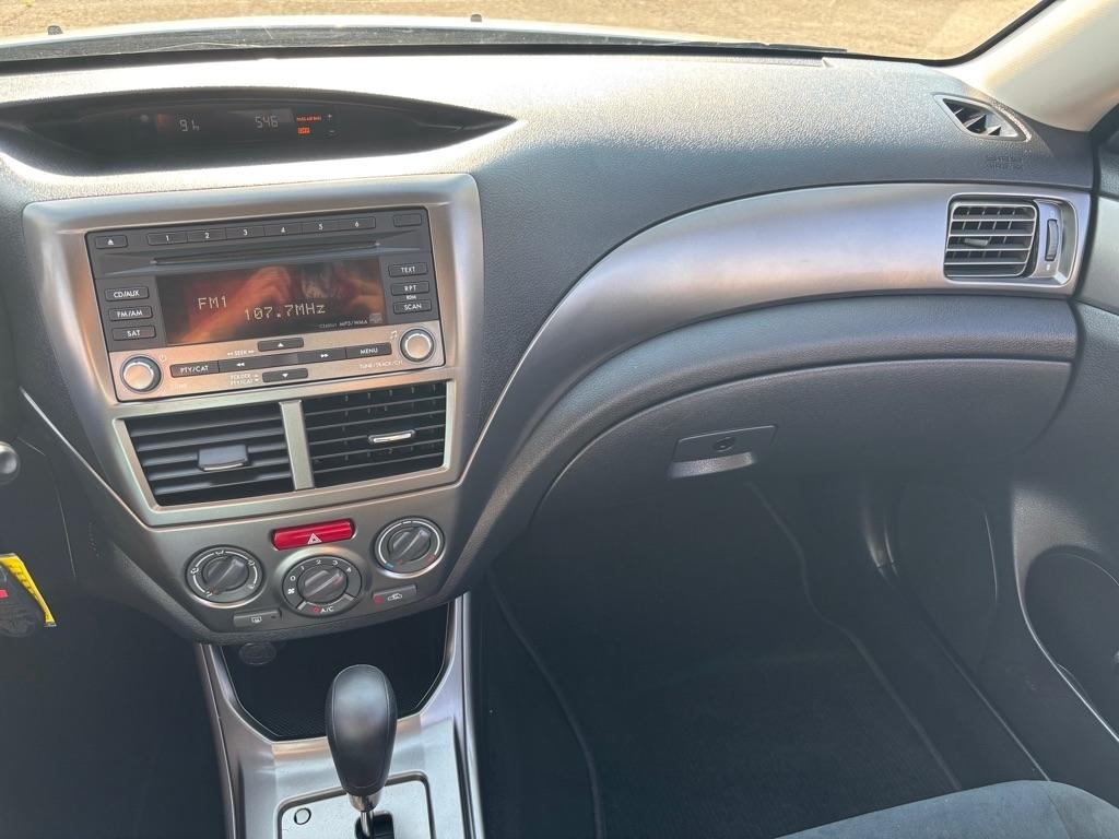 Subaru Impreza 2.5i 5-door 2011