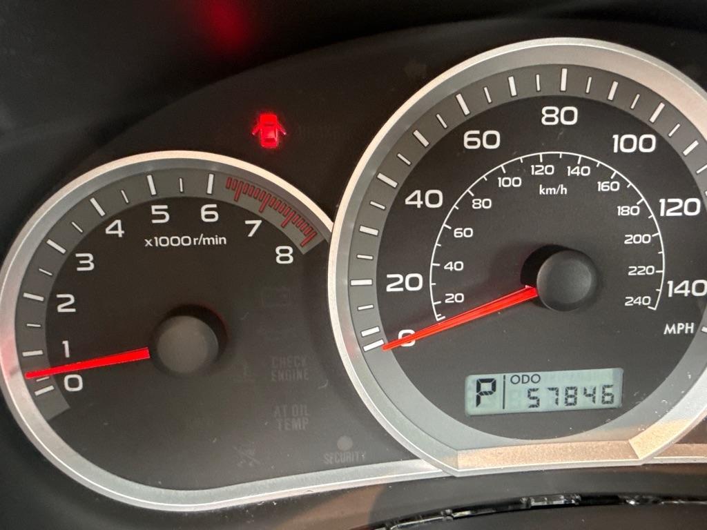 Subaru Impreza 2.5i 5-door 2011