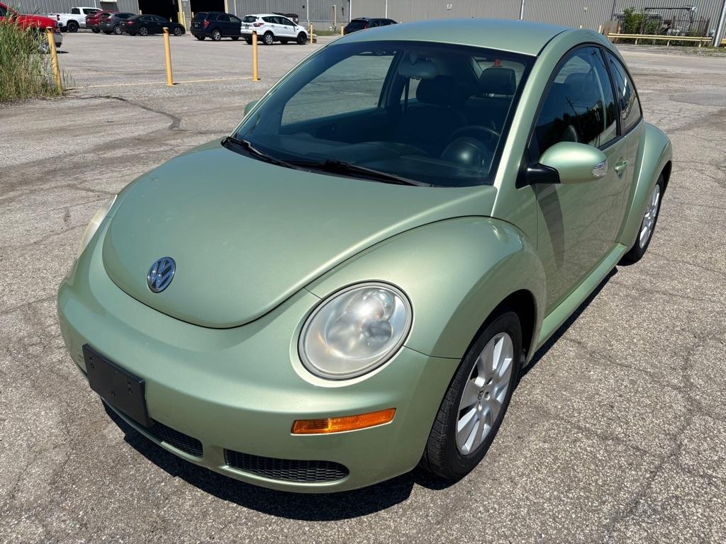 Volkswagen New Beetle S PZEV 2008