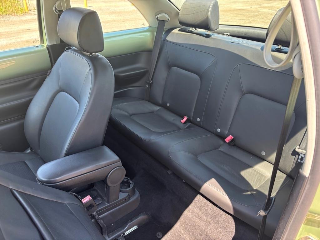Volkswagen New Beetle S PZEV 2008