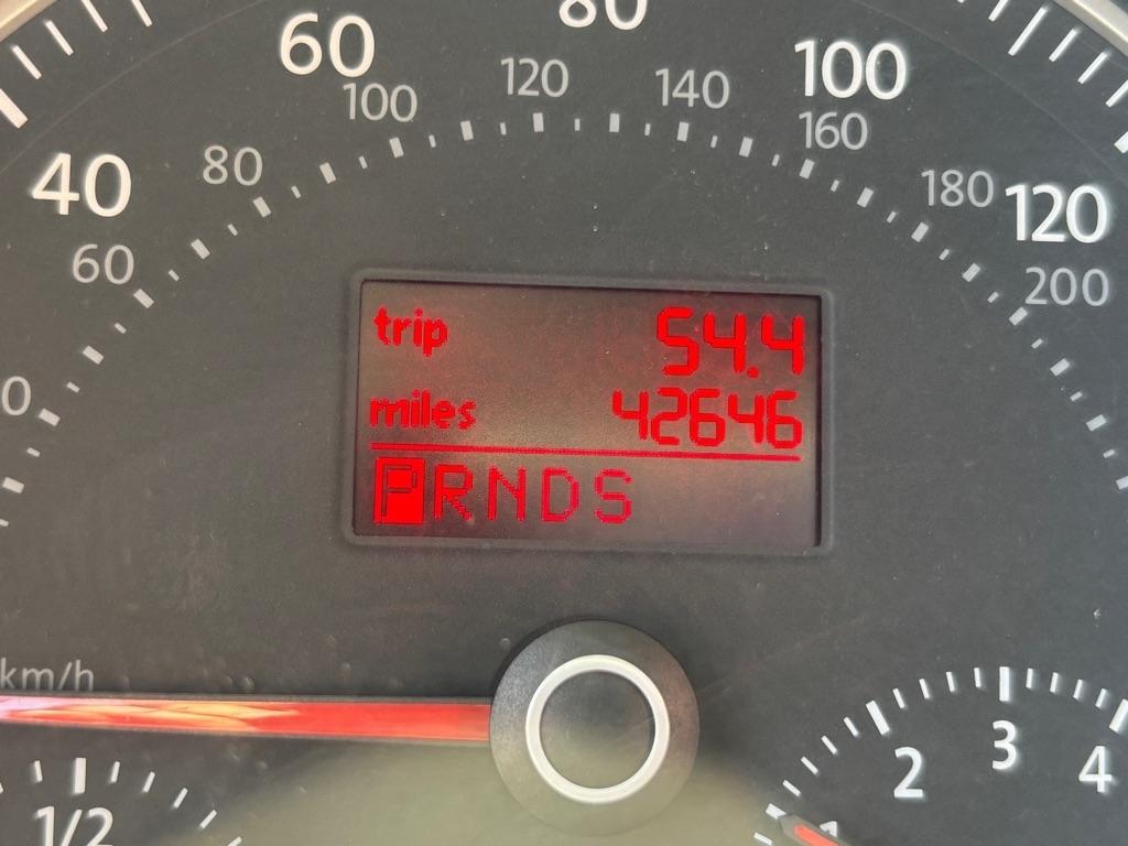 Volkswagen New Beetle S PZEV 2008