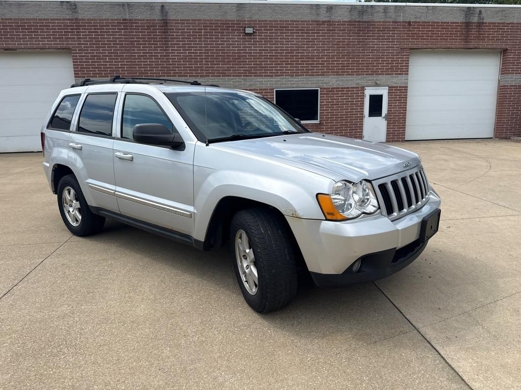 Jeep Grand Cherokee Laredo 4WD 2010