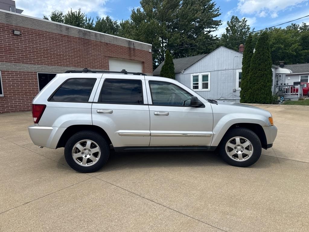 Jeep Grand Cherokee Laredo 4WD 2010