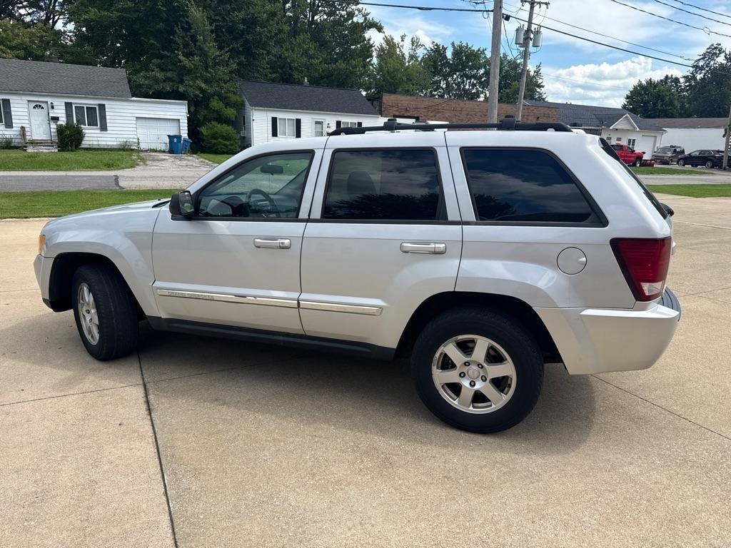 Jeep Grand Cherokee Laredo 4WD 2010