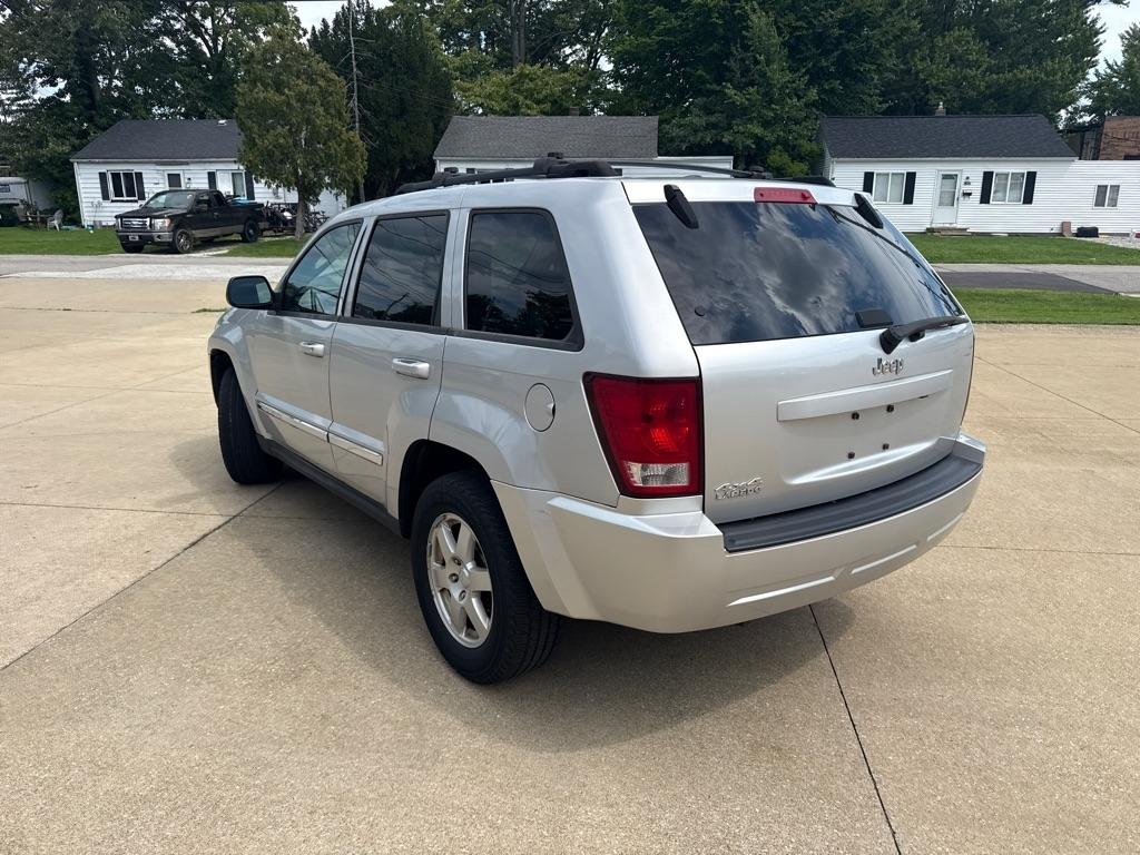 Jeep Grand Cherokee Laredo 4WD 2010
