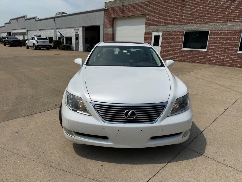 Lexus LS 460 Luxury Sedan 2008