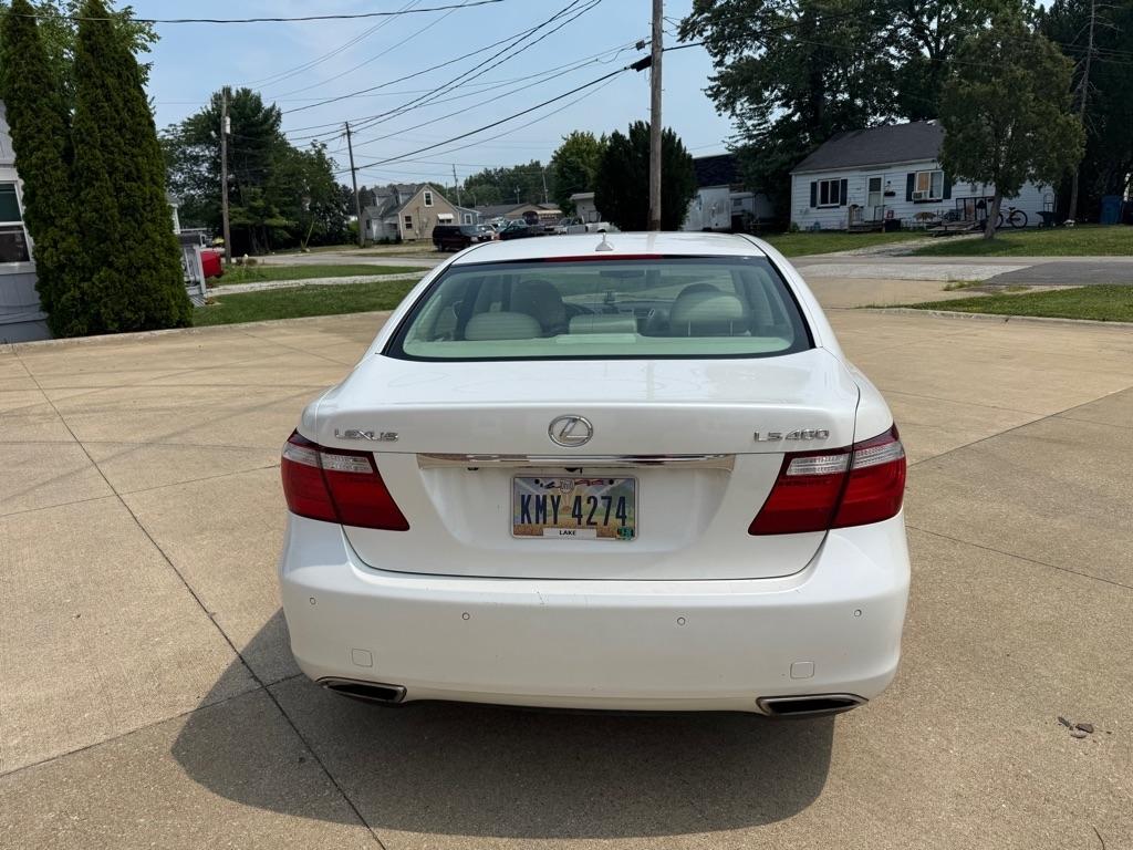 Lexus LS 460 Luxury Sedan 2008