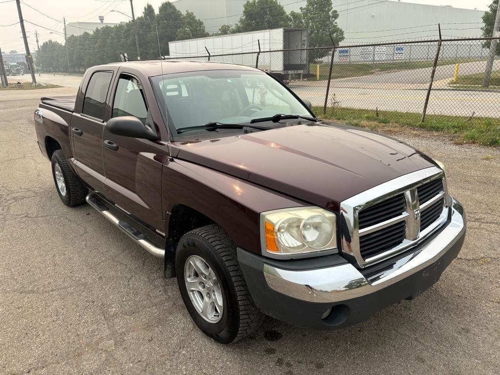 Dodge Dakota SLT Quad Cab 4WD 2005
