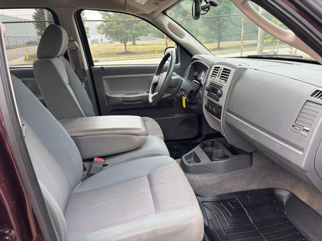 Dodge Dakota SLT Quad Cab 4WD 2005