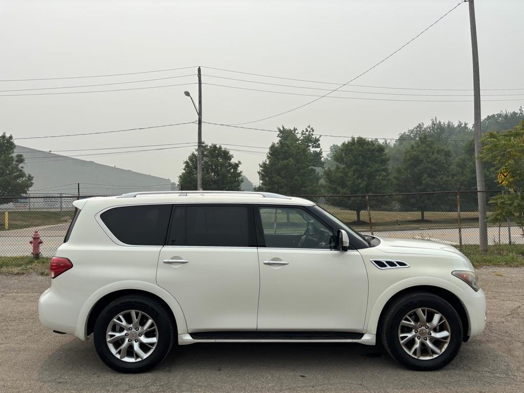 Infiniti QX56 2WD 2012