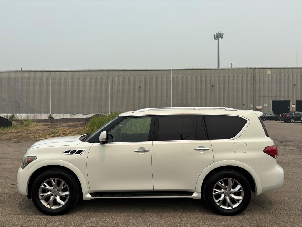 Infiniti QX56 2WD 2012