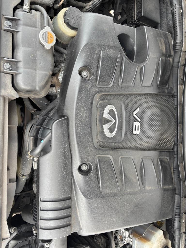 Infiniti QX56 2WD 2012