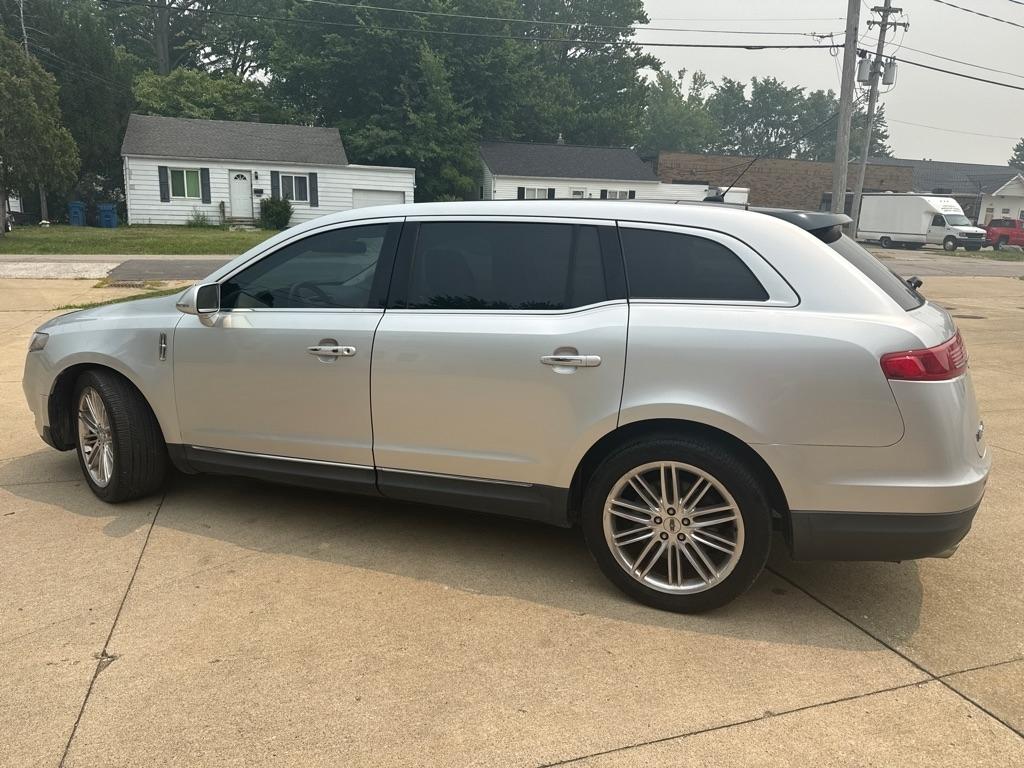 Lincoln MKT 3.5L with EcoBoost AWD 2014