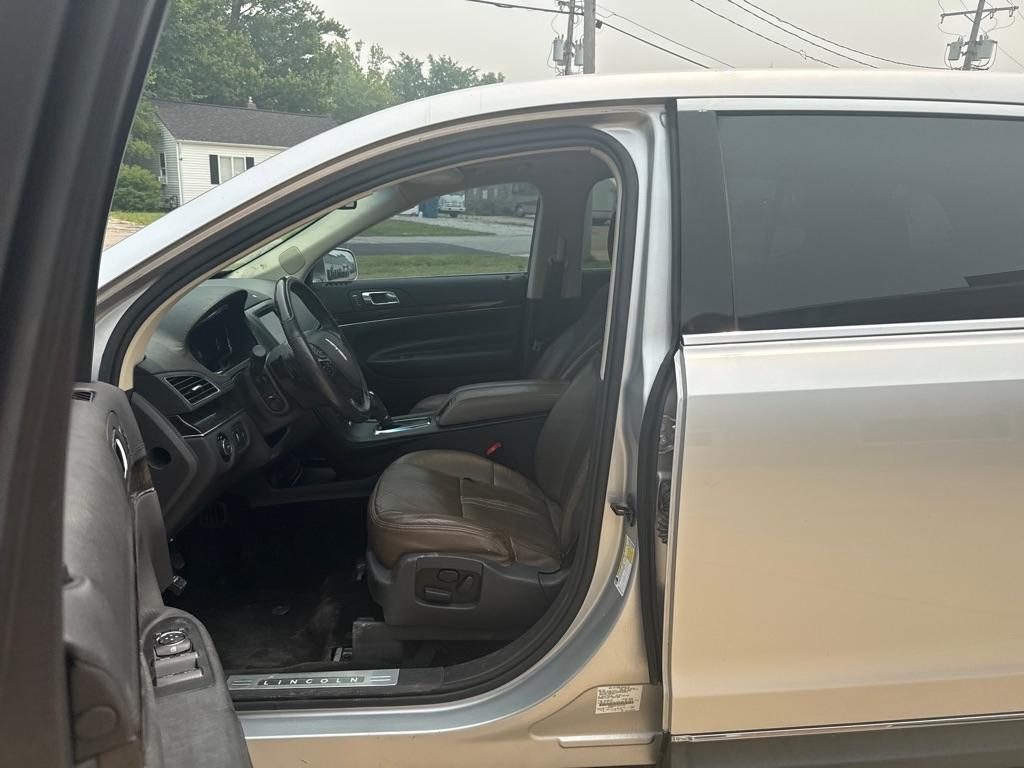 Lincoln MKT 3.5L with EcoBoost AWD 2014