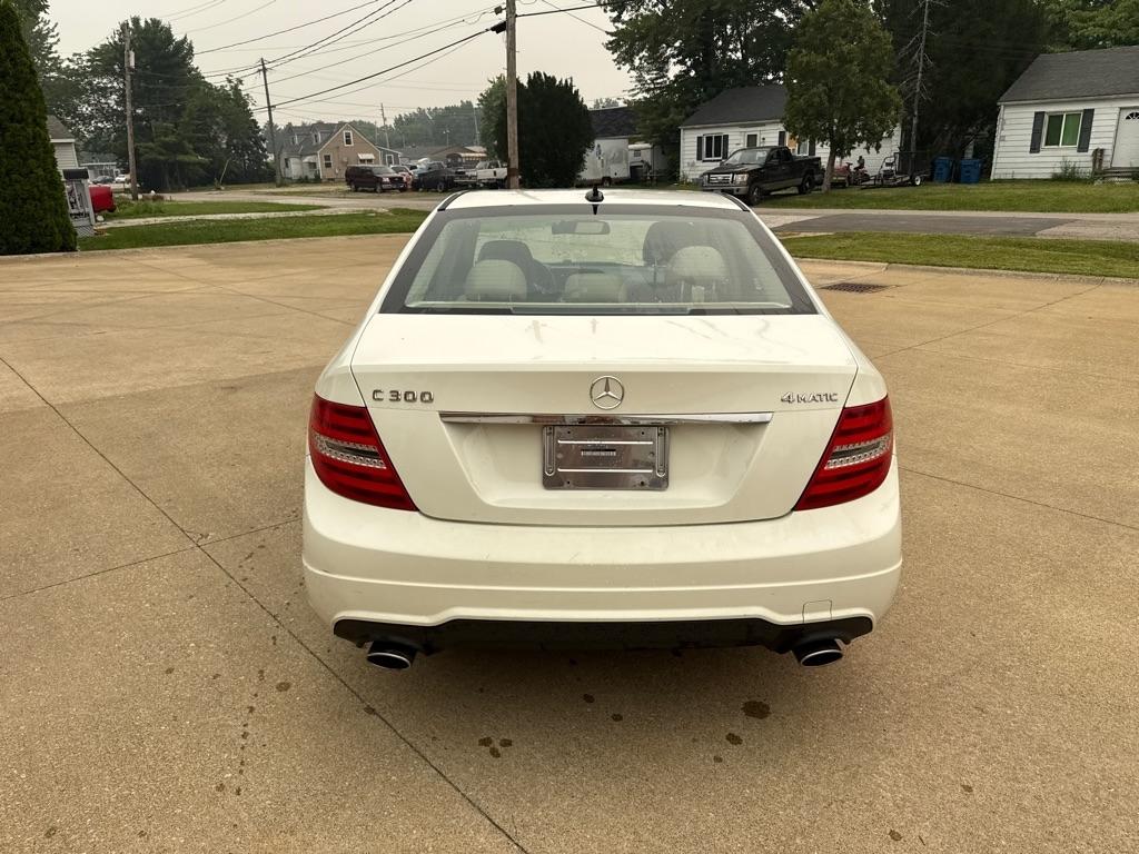 Mercedes-Benz C-Class C300 4MATIC Sport Sedan 2012