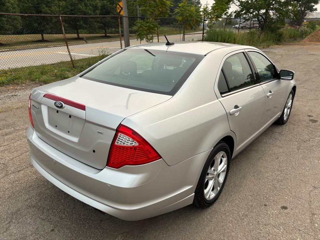 Ford Fusion SE 2012