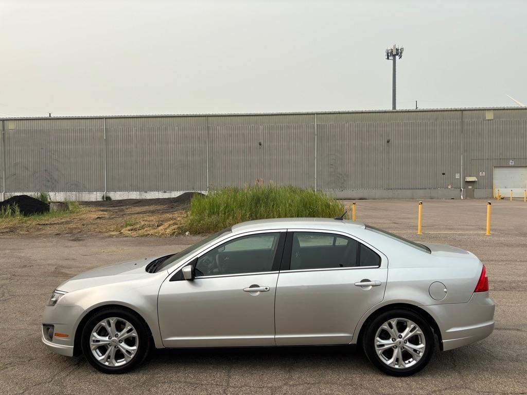 Ford Fusion SE 2012