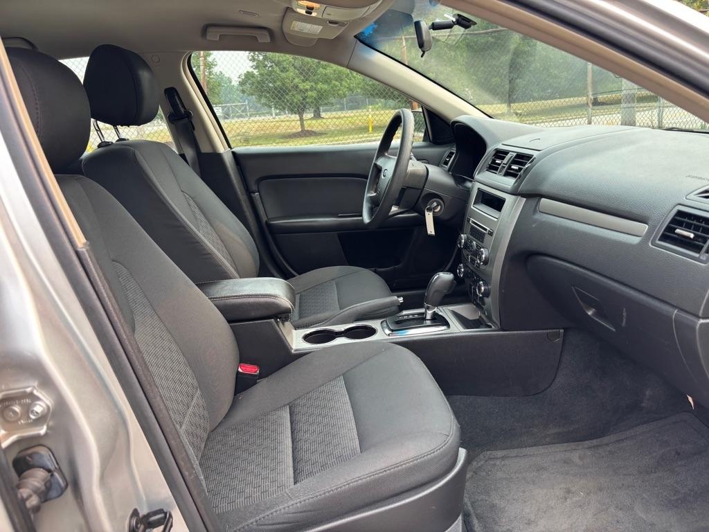 Ford Fusion SE 2012