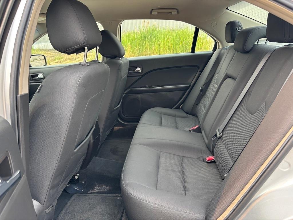Ford Fusion SE 2012